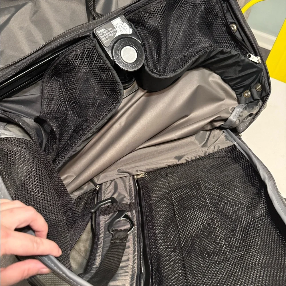 Samsonite Charcoal Travel Bag
